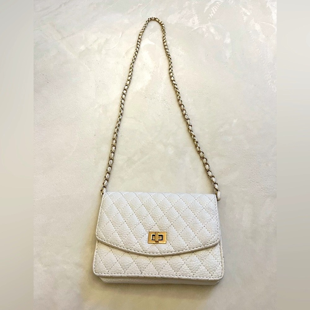 🤍Elegant White Quilted Shoulder Bag